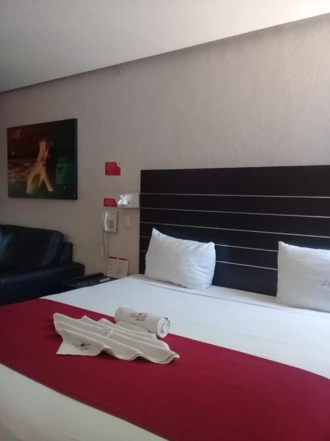 Auto Hotel Las Maravillas Santa Cruz Xoxocotlán Dış mekan fotoğraf