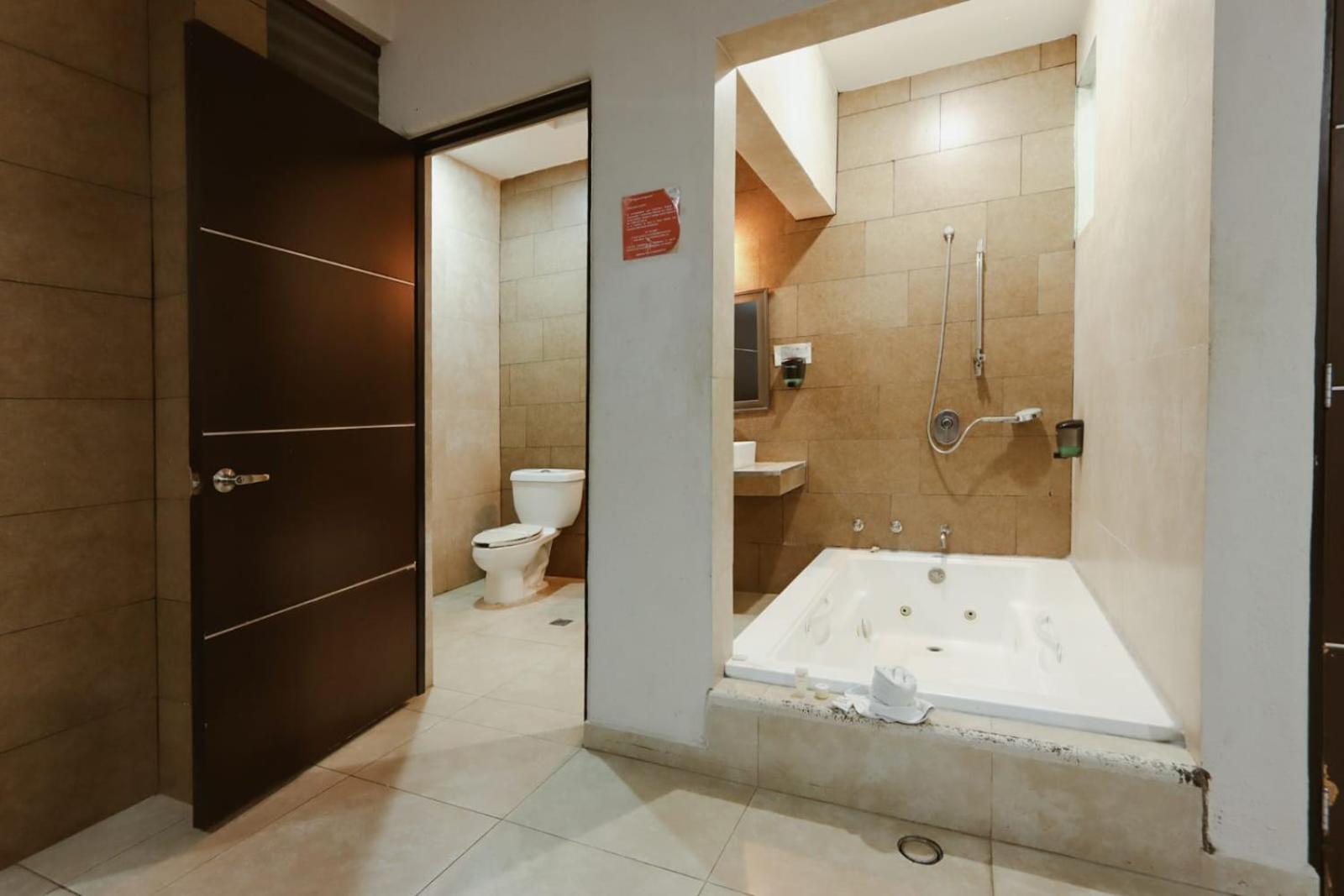 Auto Hotel Las Maravillas Santa Cruz Xoxocotlán Dış mekan fotoğraf